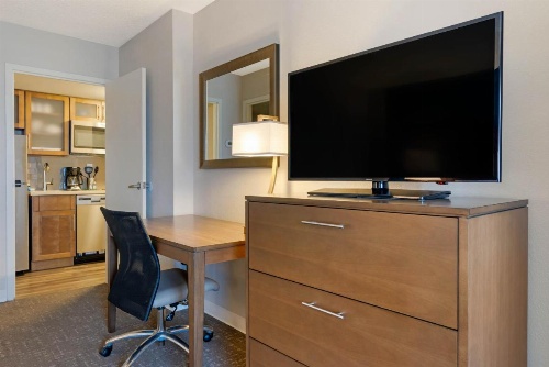 Staybridge Suites - Orlando Royale Parc Suites image 5